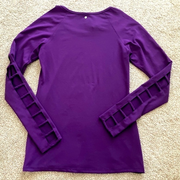 Fabletics XS Long Open-Sleeved Purple Top - Picture 3 of 4